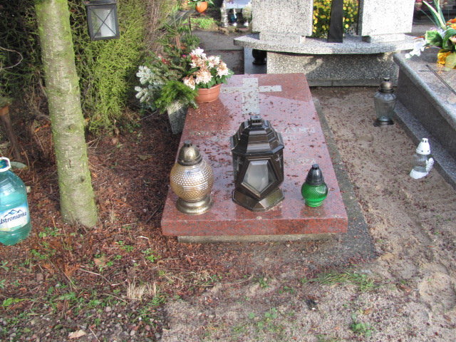 Grób JADWIGA GRZYWACZ