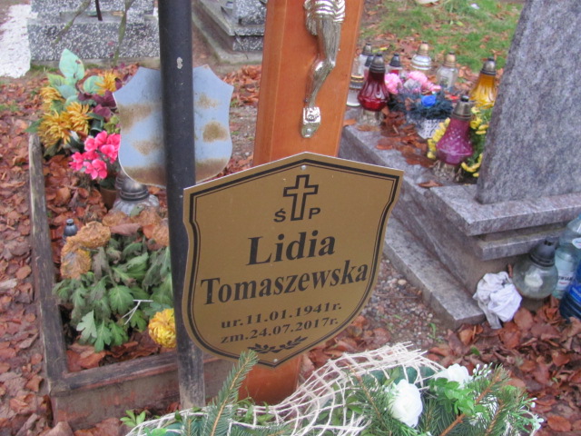 Lidia TOMASZEWSKA 1941 Tczew - Grobonet - Wyszukiwarka osób pochowanych