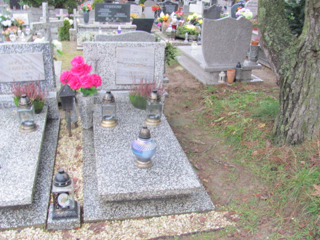 Grób FRANCISZEK ZAWADZKI