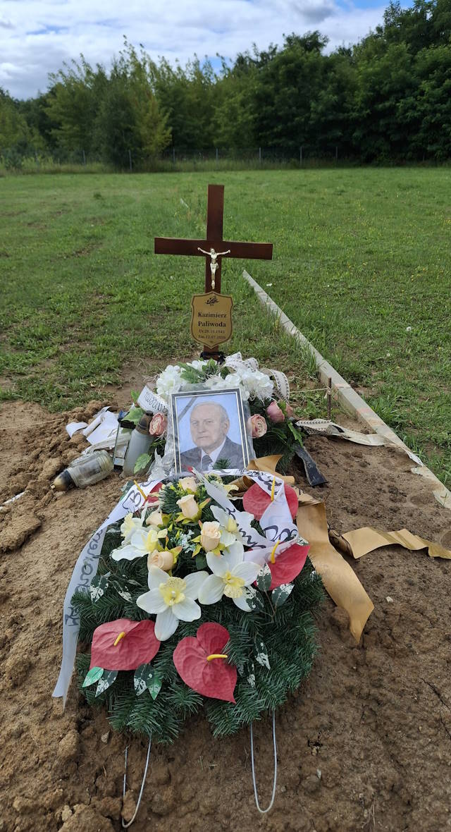 Grób KAZIMIERZ PALIWODA